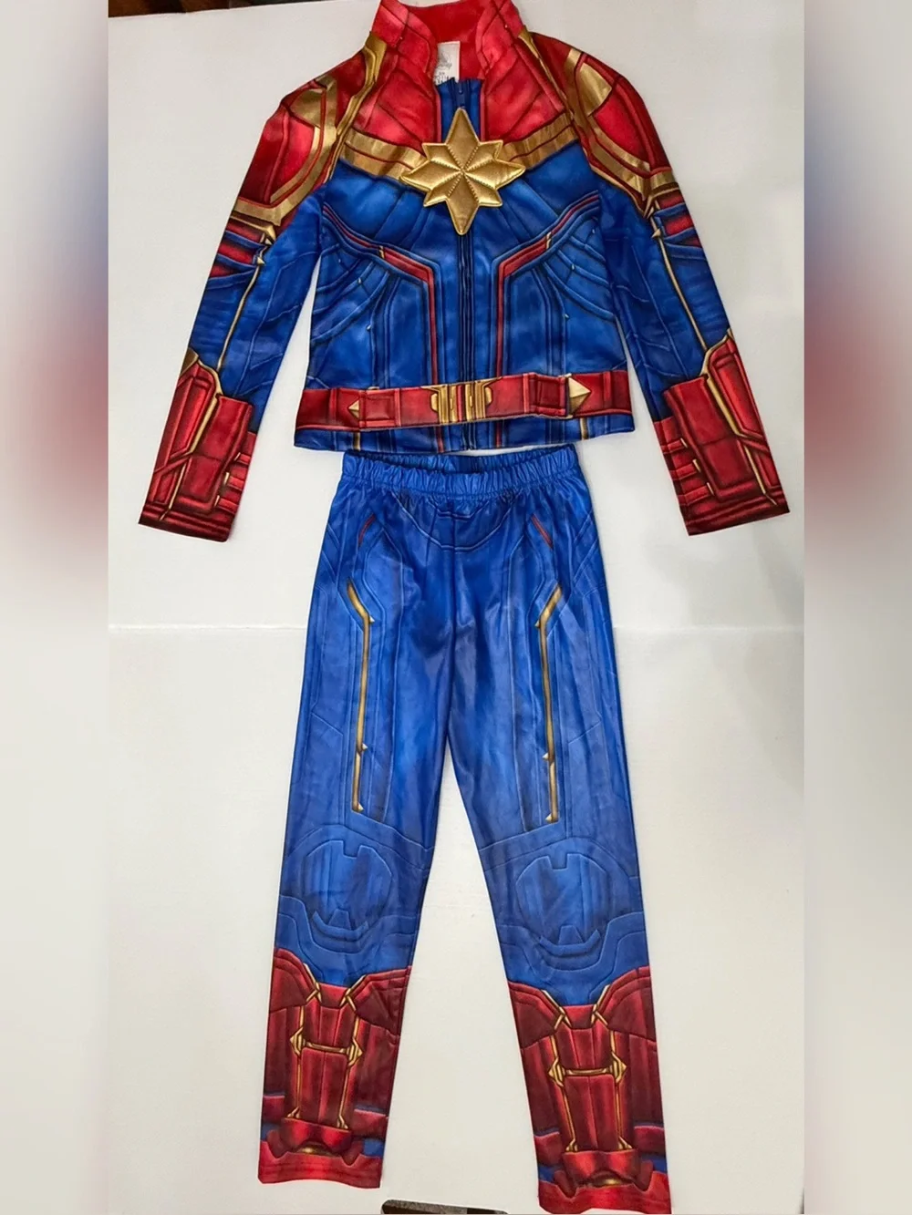 Disney Deluxe Captain Marvel Costume Set - Blue & Red - 5/6